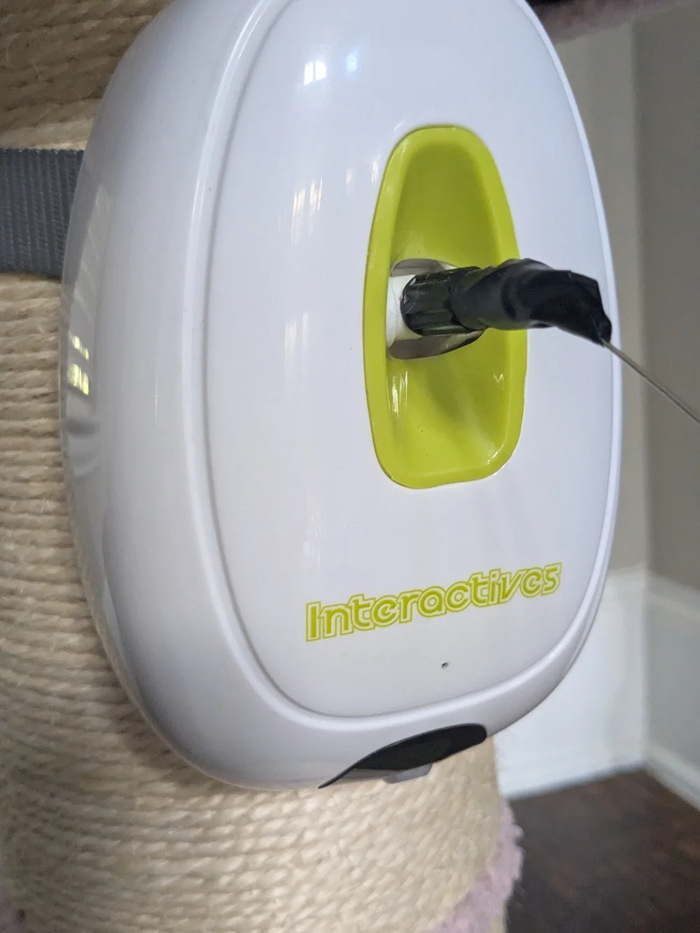 Automatic Interactive Cat Wand Toy - White & Lime